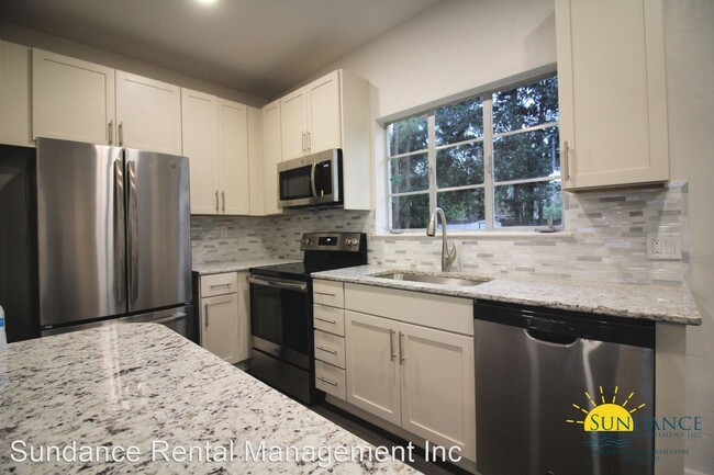 Building Photo - 3 br, 2 bath House - 310 Hunter Place NE