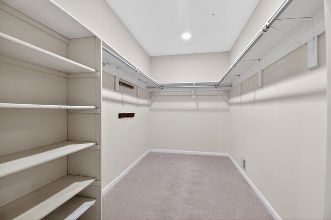 Building Photo - 8928 Cottongrass St