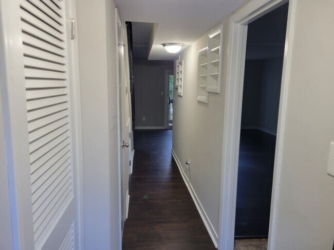 Foto del edificio - Earn up to $750 in Rent Credits!