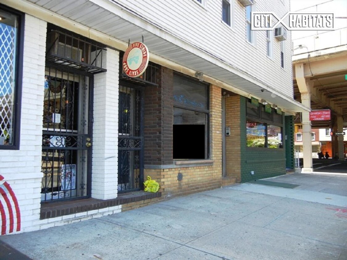 Primary Photo - 455 Graham Ave