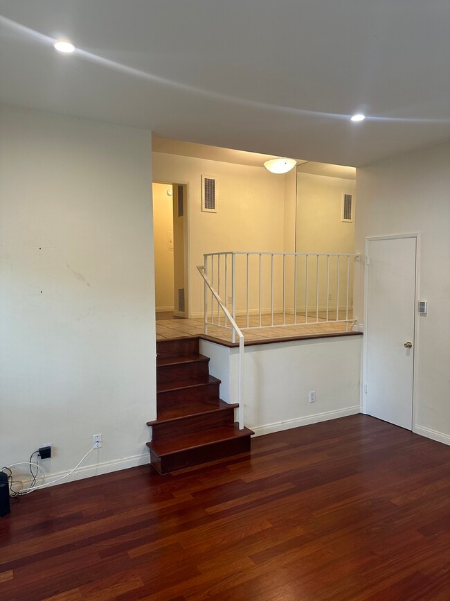 Foto del edificio - 1034 9th St