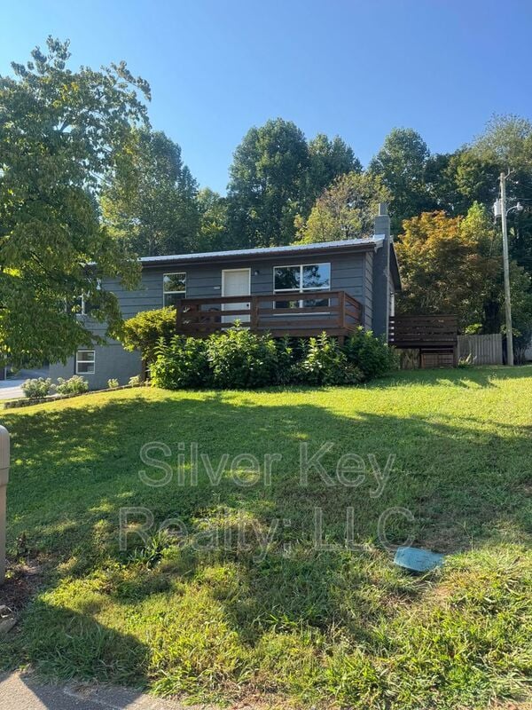 Building Photo - 1603 Hutsell Dr