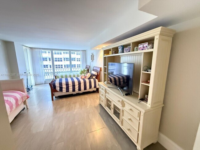 Foto del edificio - 4020 Galt Ocean Dr