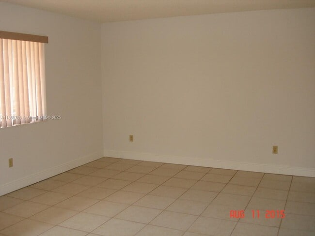 Foto del edificio - 8401 SW 107th Ave