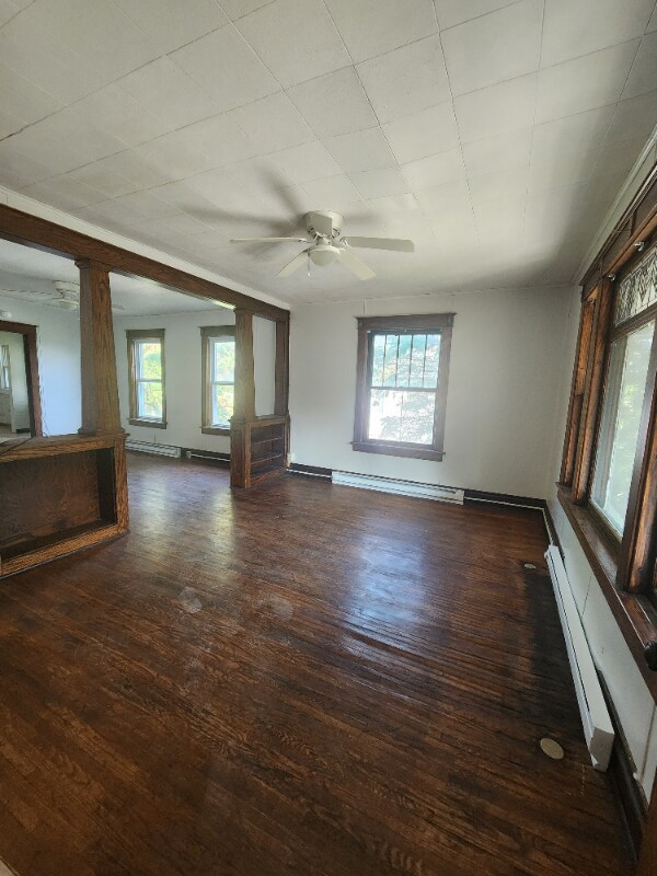 710 Spring St Unit 2, Peoria, IL 61603 Room for Rent in Peoria, IL