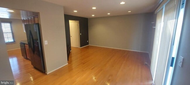 Building Photo - 8278 Amity Cir