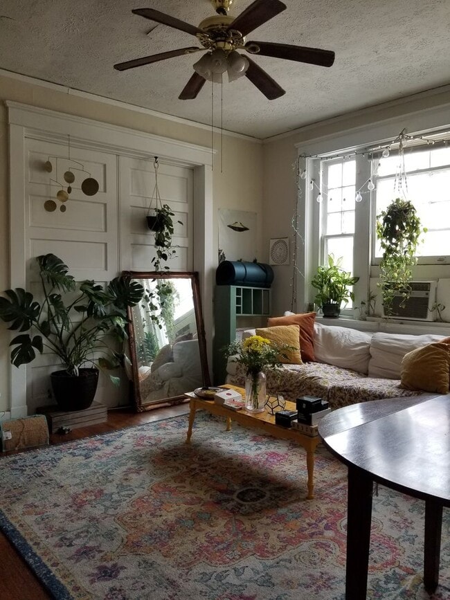 Foto del edificio - 225 N Arthur Ashe Blvd