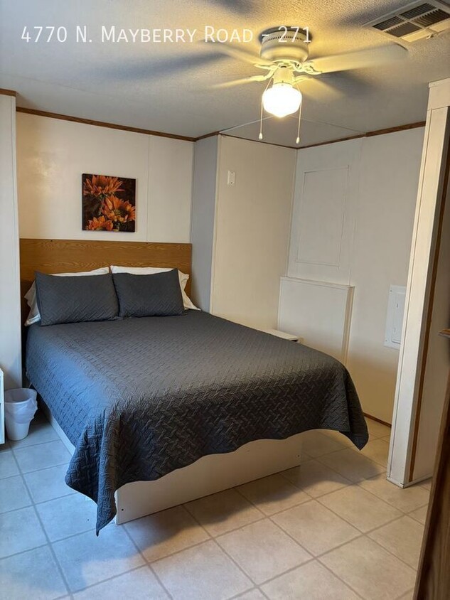 Foto principal - 4770 N Mayberry Rd
