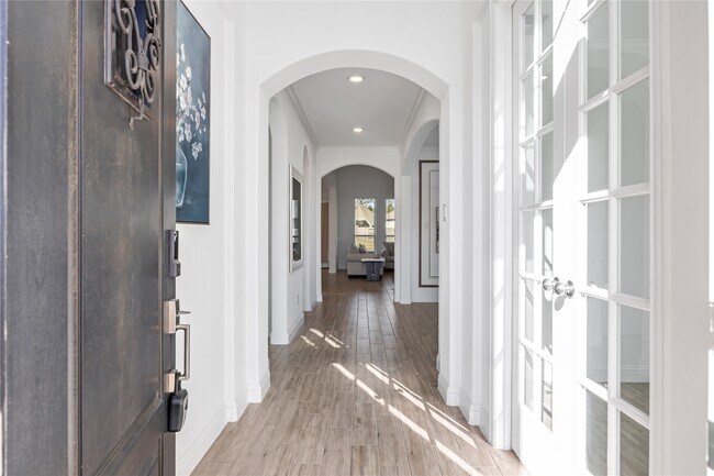 Building Photo - 23563 Red Juniper Ln