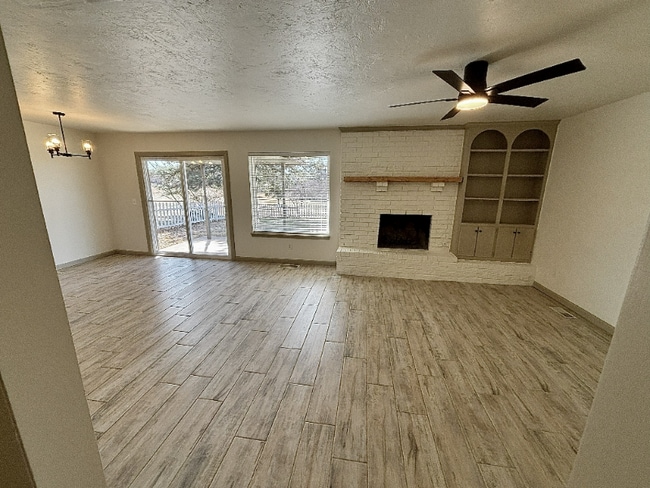 Building Photo - 12025 Ashford Dr