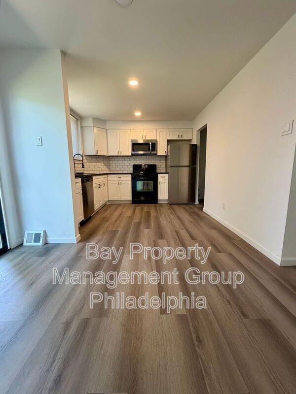 Building Photo - 1414 N 11th St