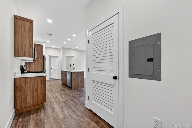 Foto del edificio - 19 Welling Pl