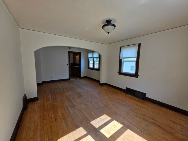 Building Photo - 53 E 14th St