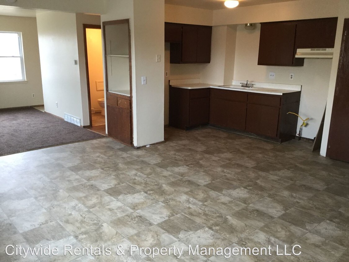 Foto principal - 8940 W Mill Rd