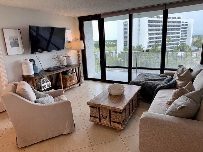 Foto del edificio - 336 Golfview Rd