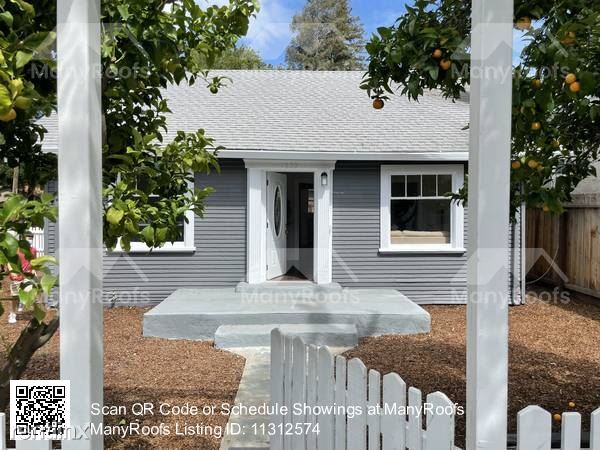 Building Photo - 2 br, 1 bath House - 1932  Menalto Ave