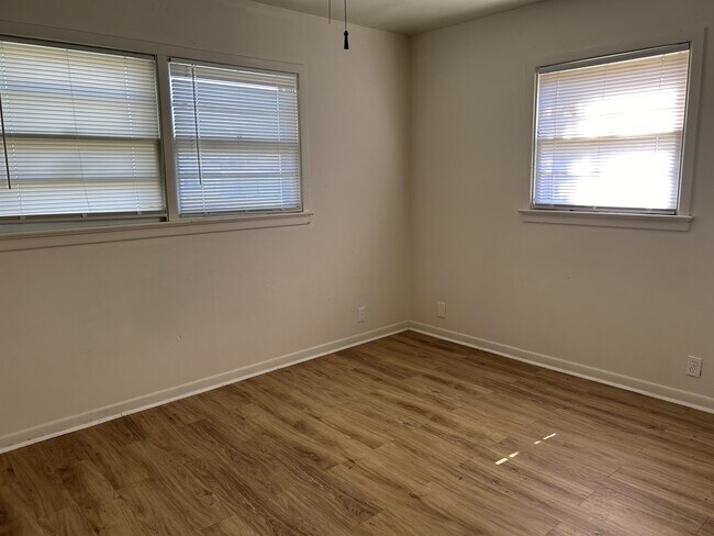Foto del edificio - 2317 39th St
