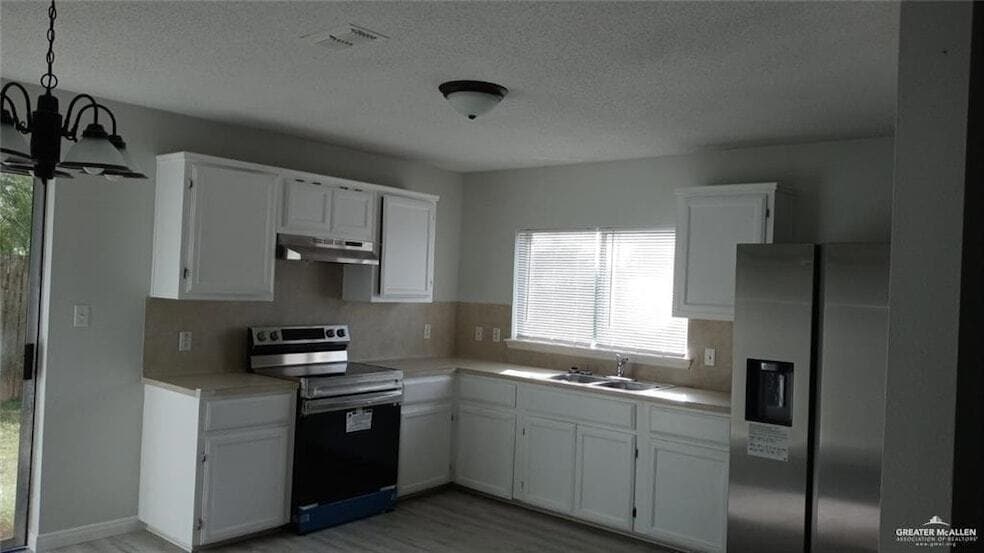 Foto del edificio - 3425 Ozark Ave