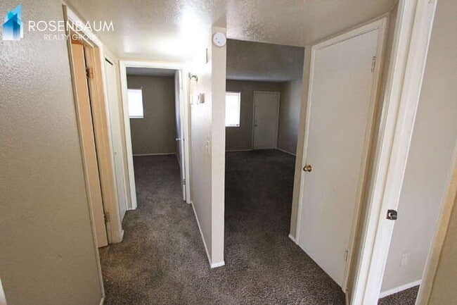 Building Photo - 1756 E 6th Ave