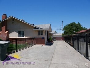 Building Photo - 381 Las Palmas Ave