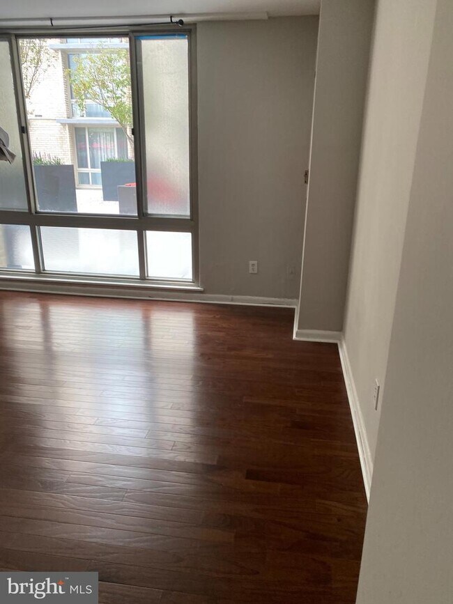 Foto del edificio - 950 25th St NW