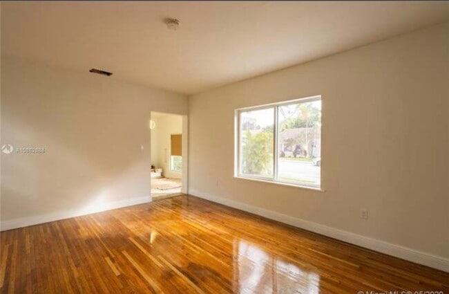 Building Photo - 1035 NW 47th St