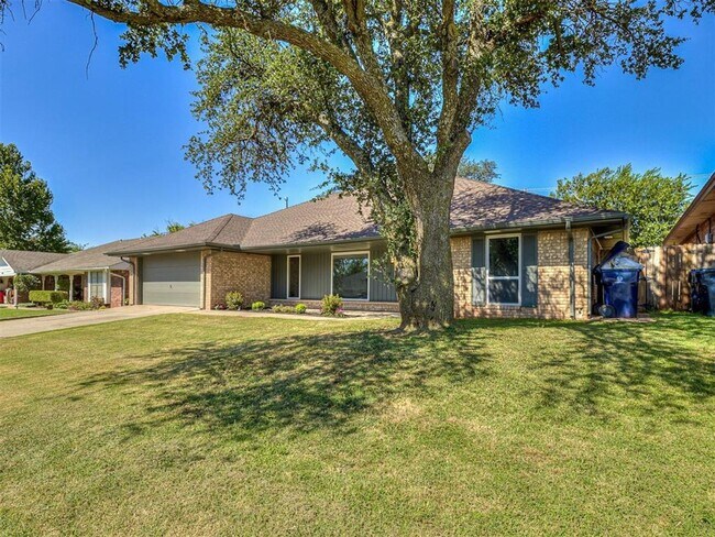 Building Photo - Look at this beautiful home!