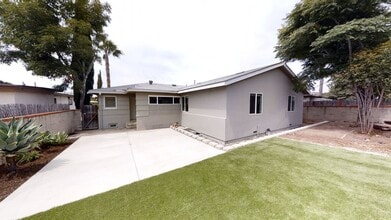 Building Photo - 6125 Dorothy Dr