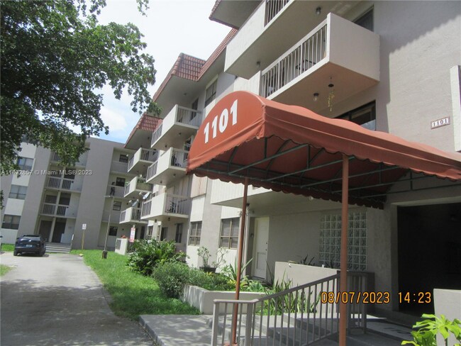 Building Photo - 1101 SW 122nd Ave