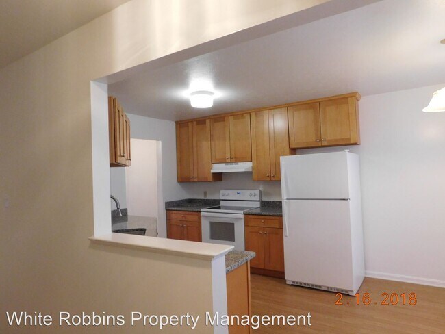 Building Photo - 2 br, 2.5 bath House - 208 Britain Court