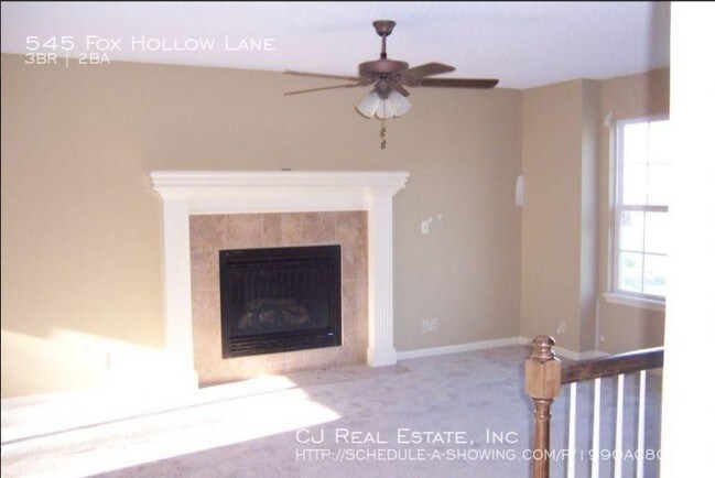 Foto del edificio - 545 NW Fox Hollow Ln