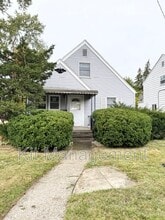 Building Photo - 4631 Burnham Ave