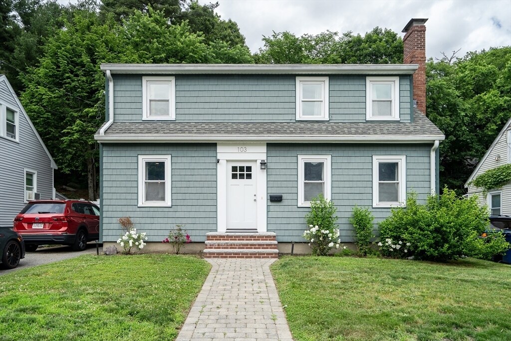 Primary Photo - 103 Stimson St