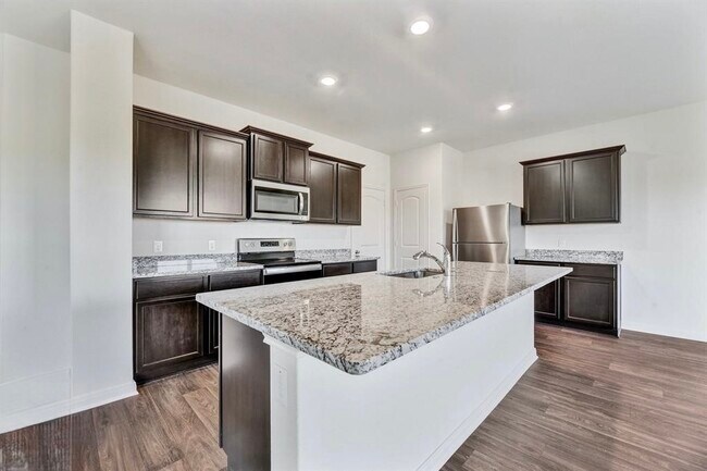 Foto del edificio - 16412 Farmhouse Ln