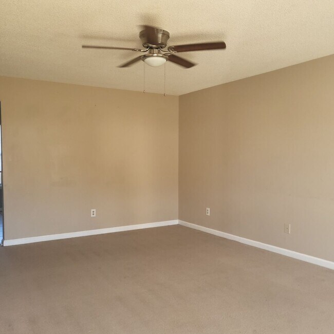 Foto del edificio - 723 Macey St