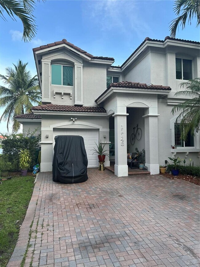 Foto del edificio - 11148 NW 73rd St