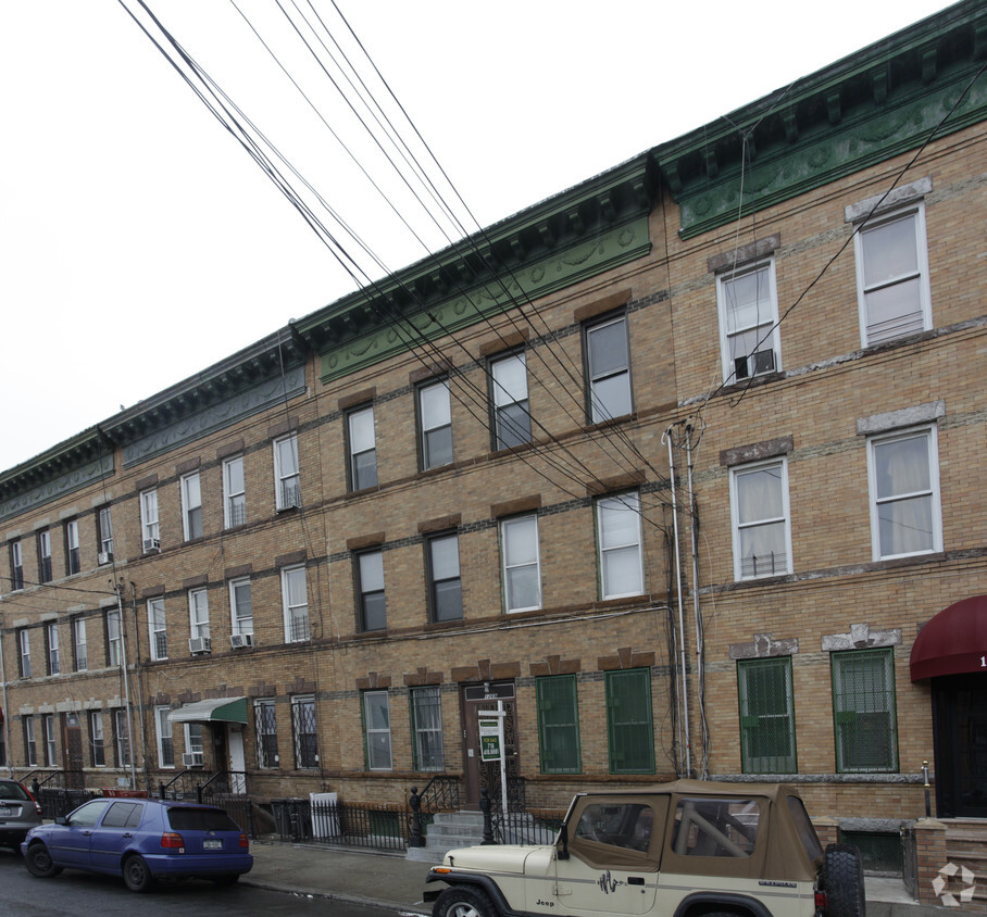 Primary Photo - 1269 Willoughby Ave