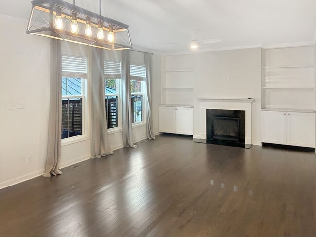 Building Photo - Stunning 4-bedroom in Midlothian, VA