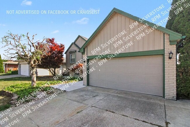 Building Photo - 38004 Fringe Dr