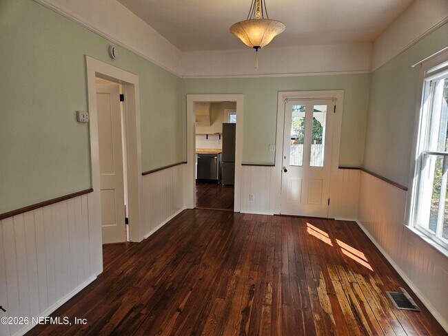 Foto del edificio - 816 Oak St