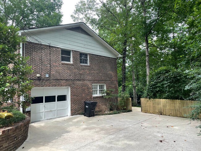 Building Photo - Home For Rent - Brookwood Forest