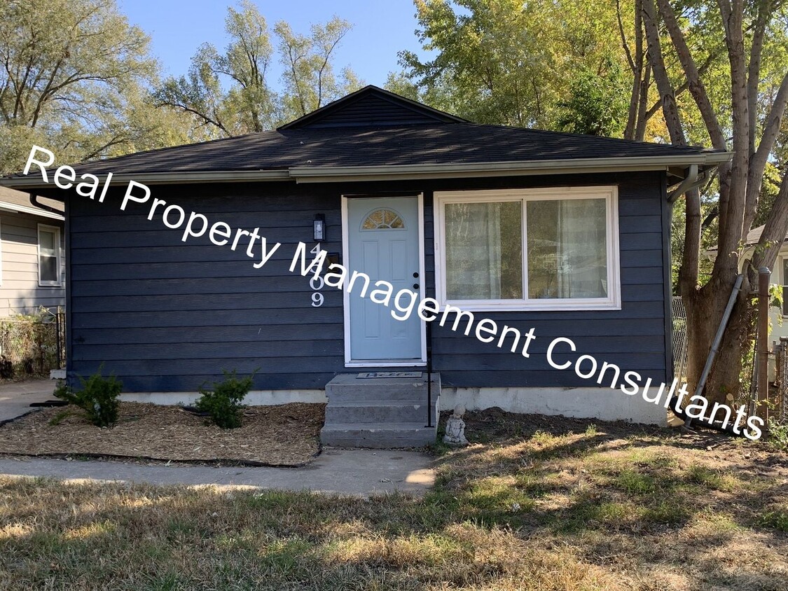 Primary Photo - 3 Bedroom Cottage