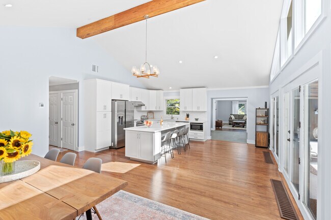 Open Kitchen - 300 Marion Ln