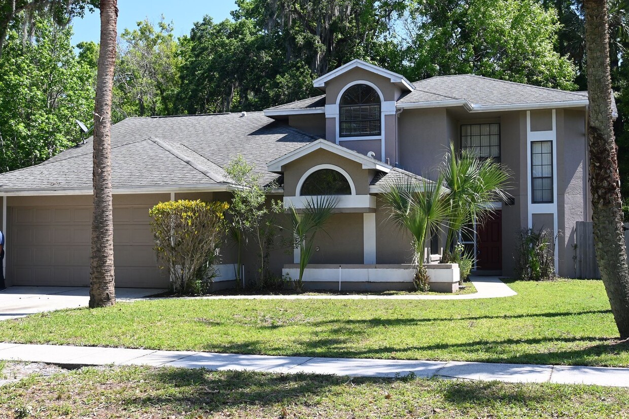 Primary Photo - Tuskawilla Area 4 bedroom 3 bath Pool Home