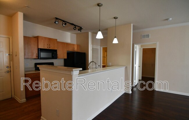 Foto del edificio - 8290 Gate Pkwy W