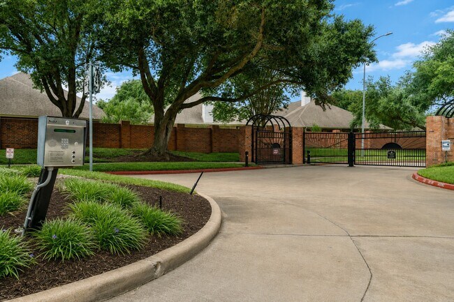 Foto del edificio - 6418 Parkriver Crossing