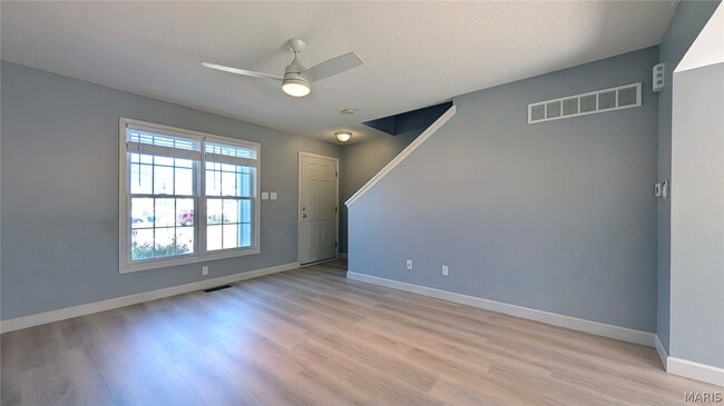 Building Photo - 247 New Richmond Dr