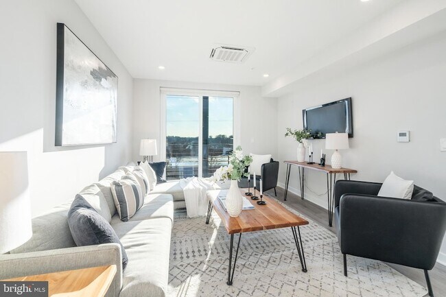 Foto del edificio - 3449 Scotts Ln