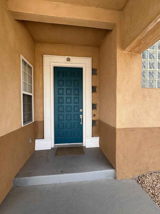 Building Photo - 8612 Eagle Rock Ave NE