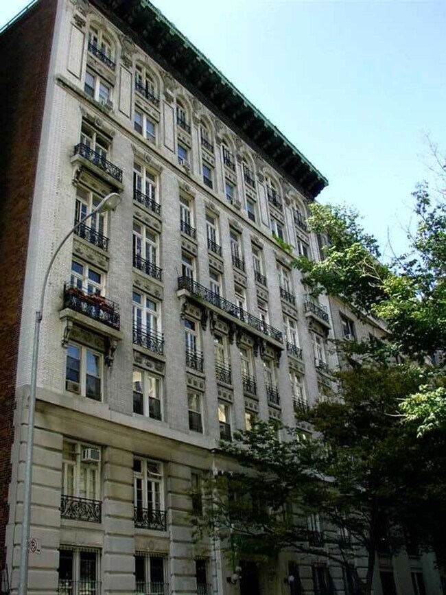 Foto del edificio - 306 W 100th St